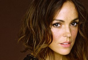 エリン・カーヒル（Erin Cahill）