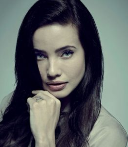 ステファニー・コーネリアセン（Stephanie Corneliussen）